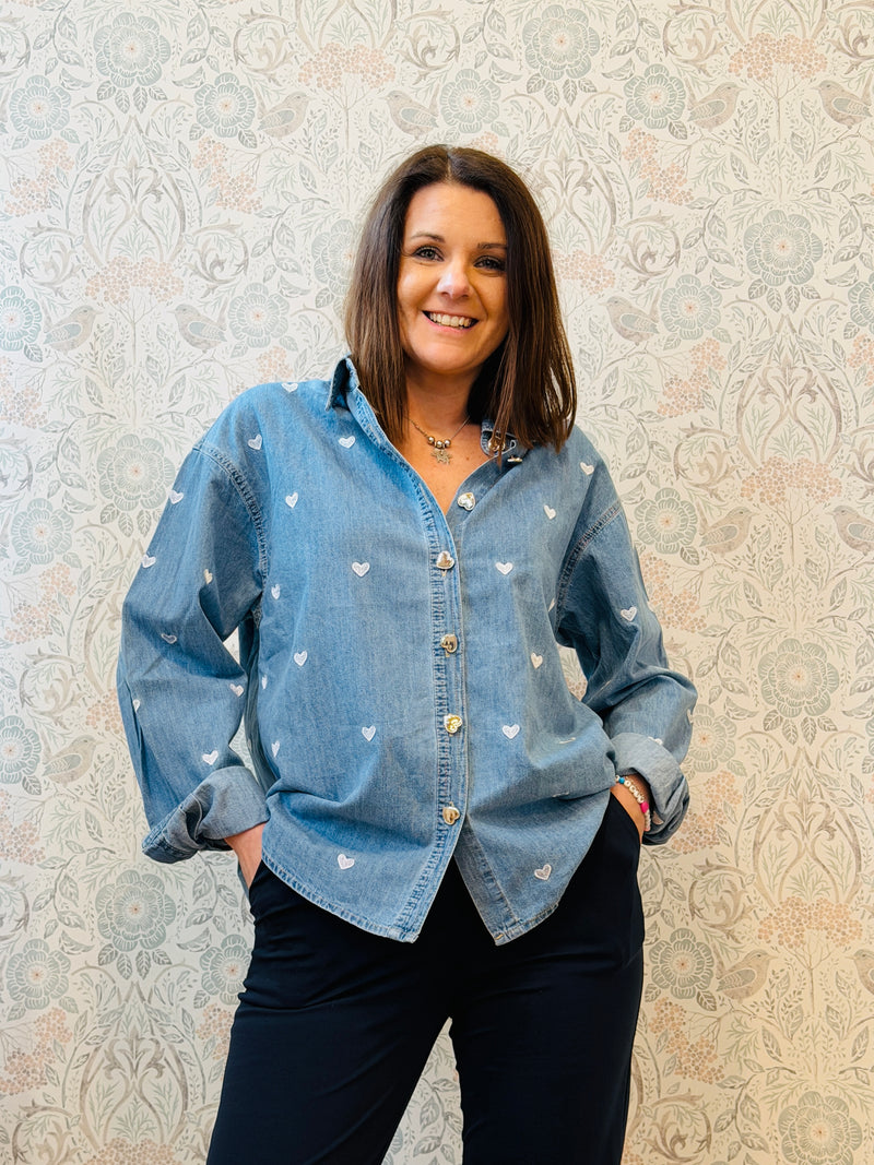 camicia bottoni cuore 