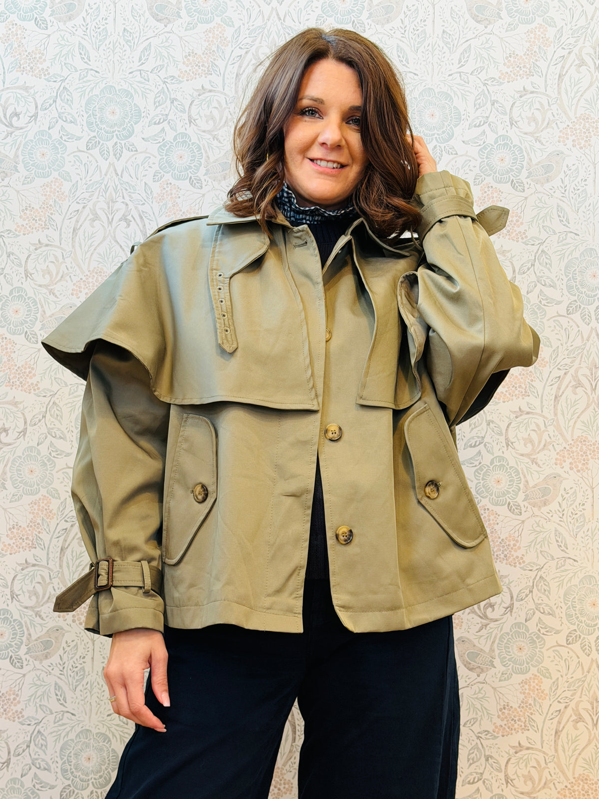 Trench Corto Mantella