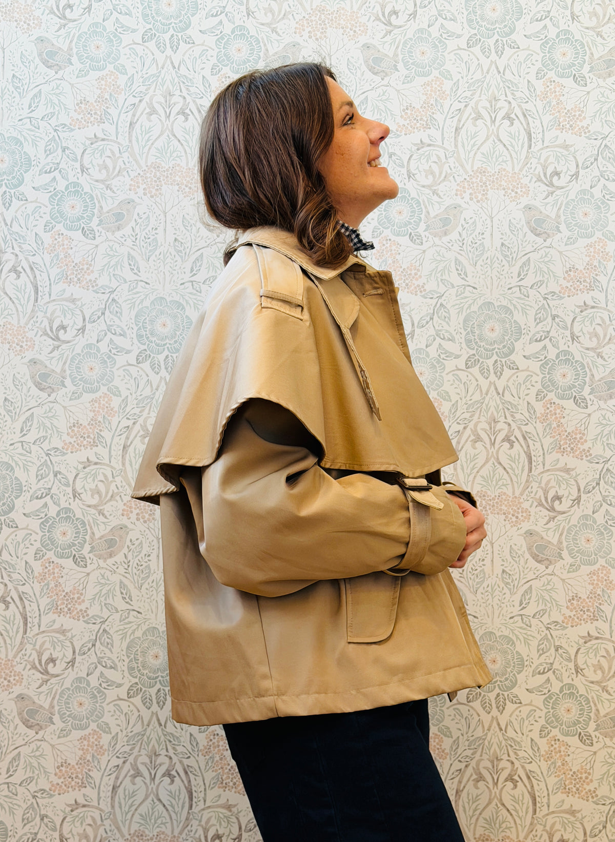 Trench Corto Mantella