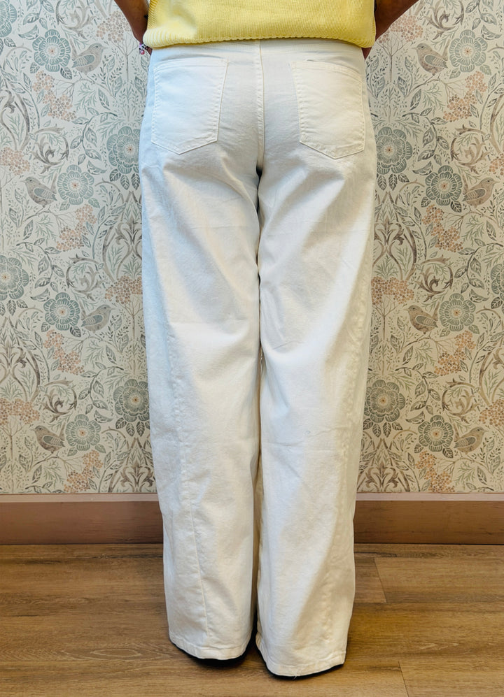 jeans wide white