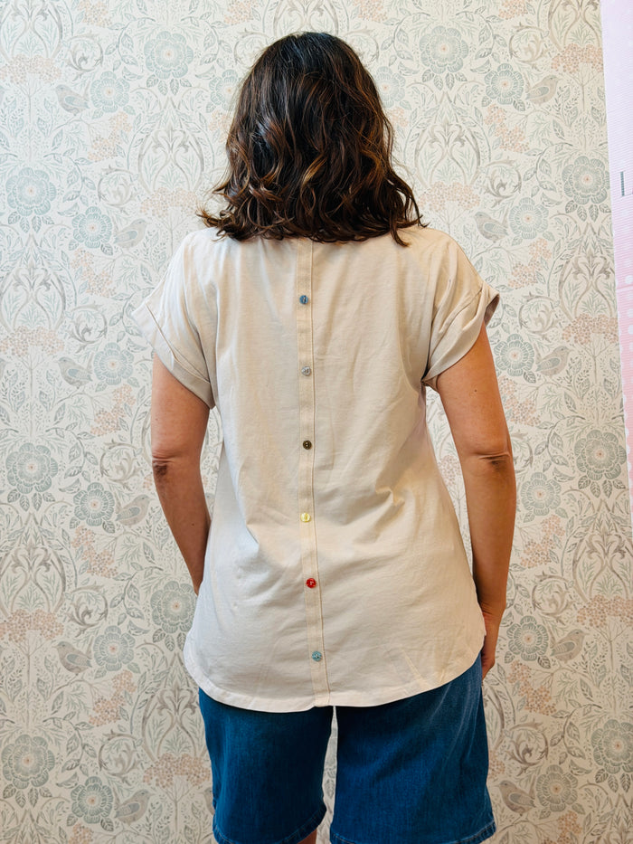 T-shirt bottoncini