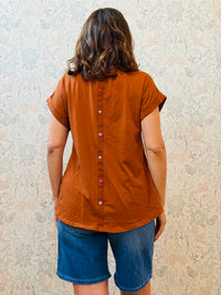 T-shirt bottoncini