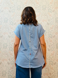T-shirt bottoncini