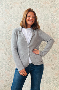 LVP cardigan bee