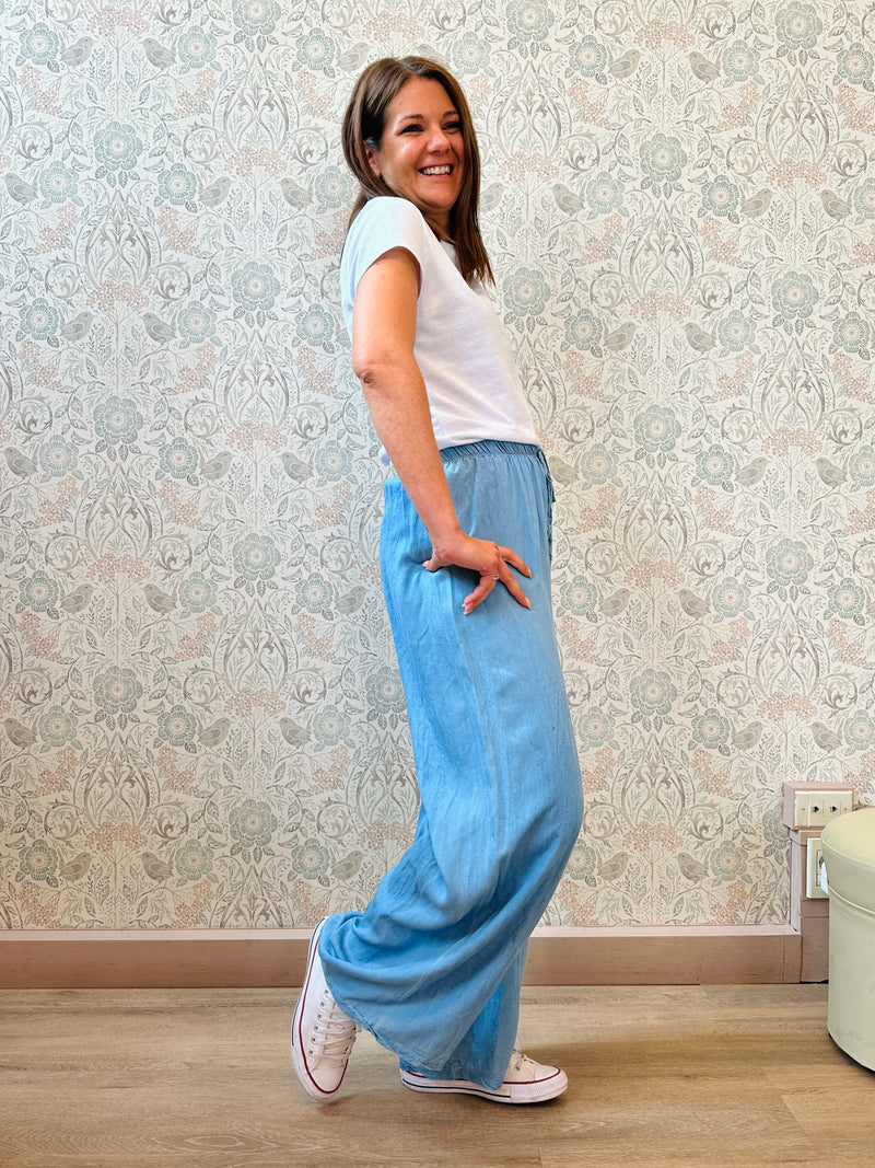 Jeans Nuvola Azzurri - Abbigliamento Moda Donna Made in Italy