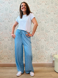 Jeans Nuvola Azzurri - Abbigliamento Moda Donna Made in Italy